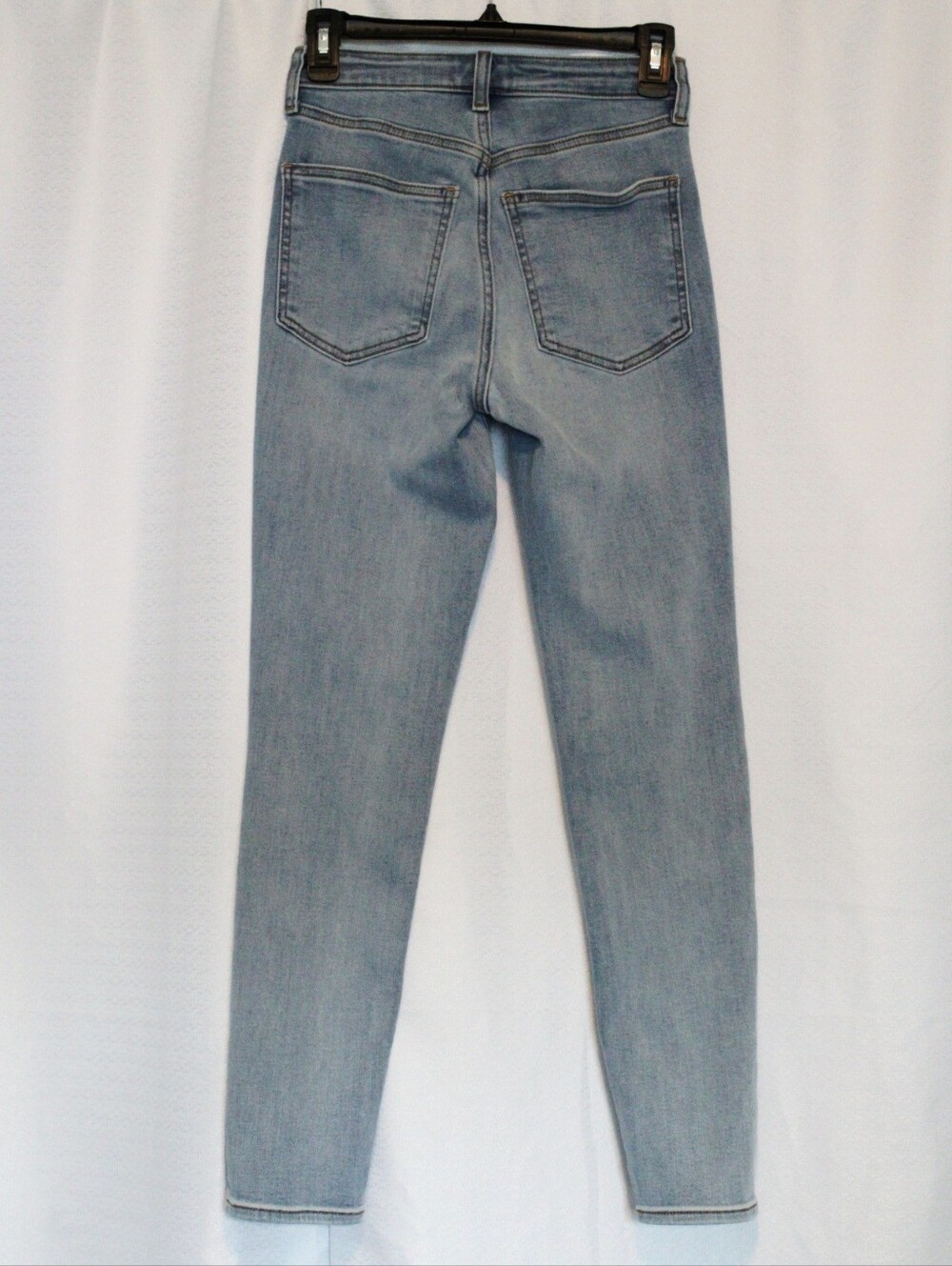 Universal Thread Blue Skinny Jeans Women's 2R - Picture 3 of 6